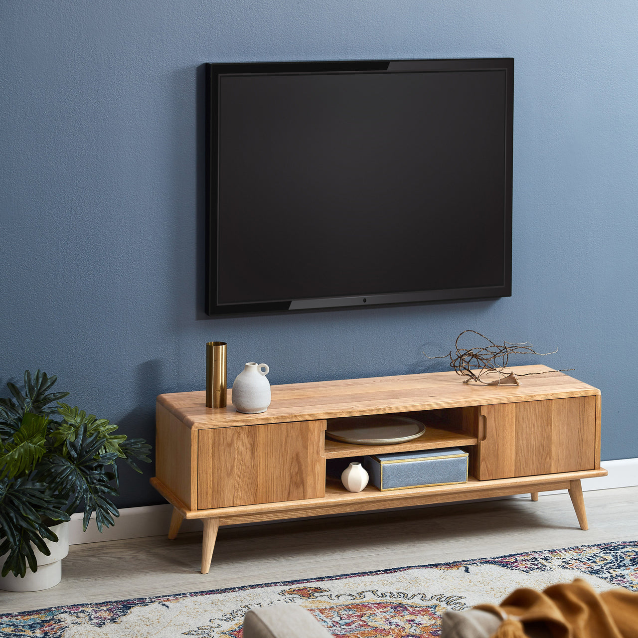 Oscar Solid Oak TV Unit